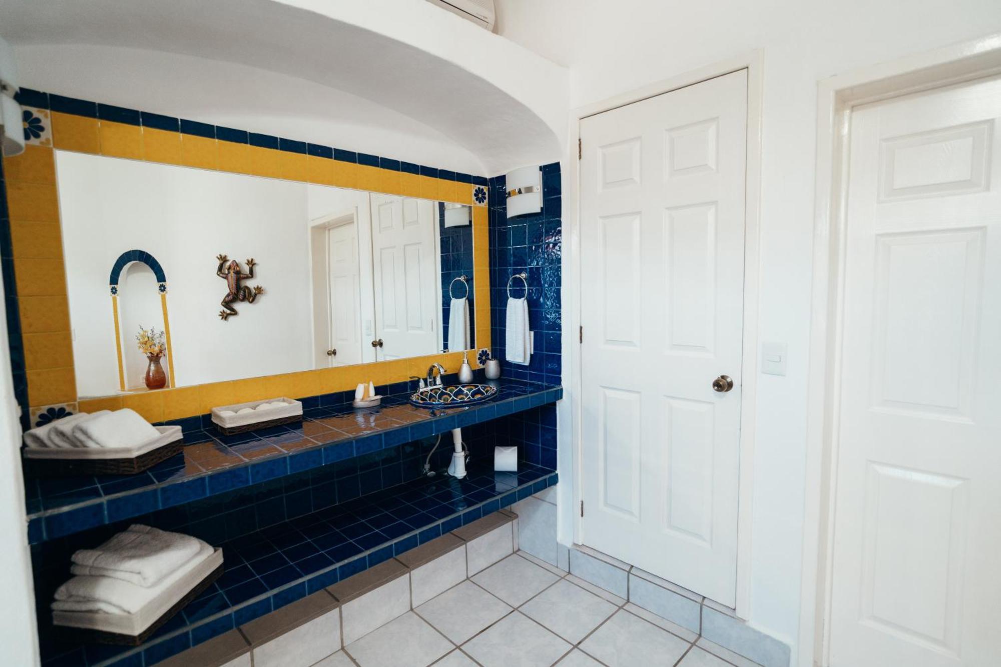 Boutique Hotel & Suites Hacienda Lord Twigg Пуерто Валярта Екстериор снимка