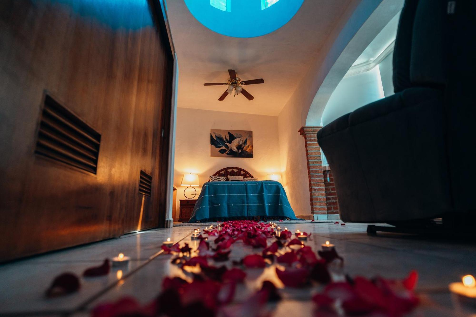 Boutique Hotel & Suites Hacienda Lord Twigg Пуерто Валярта Екстериор снимка