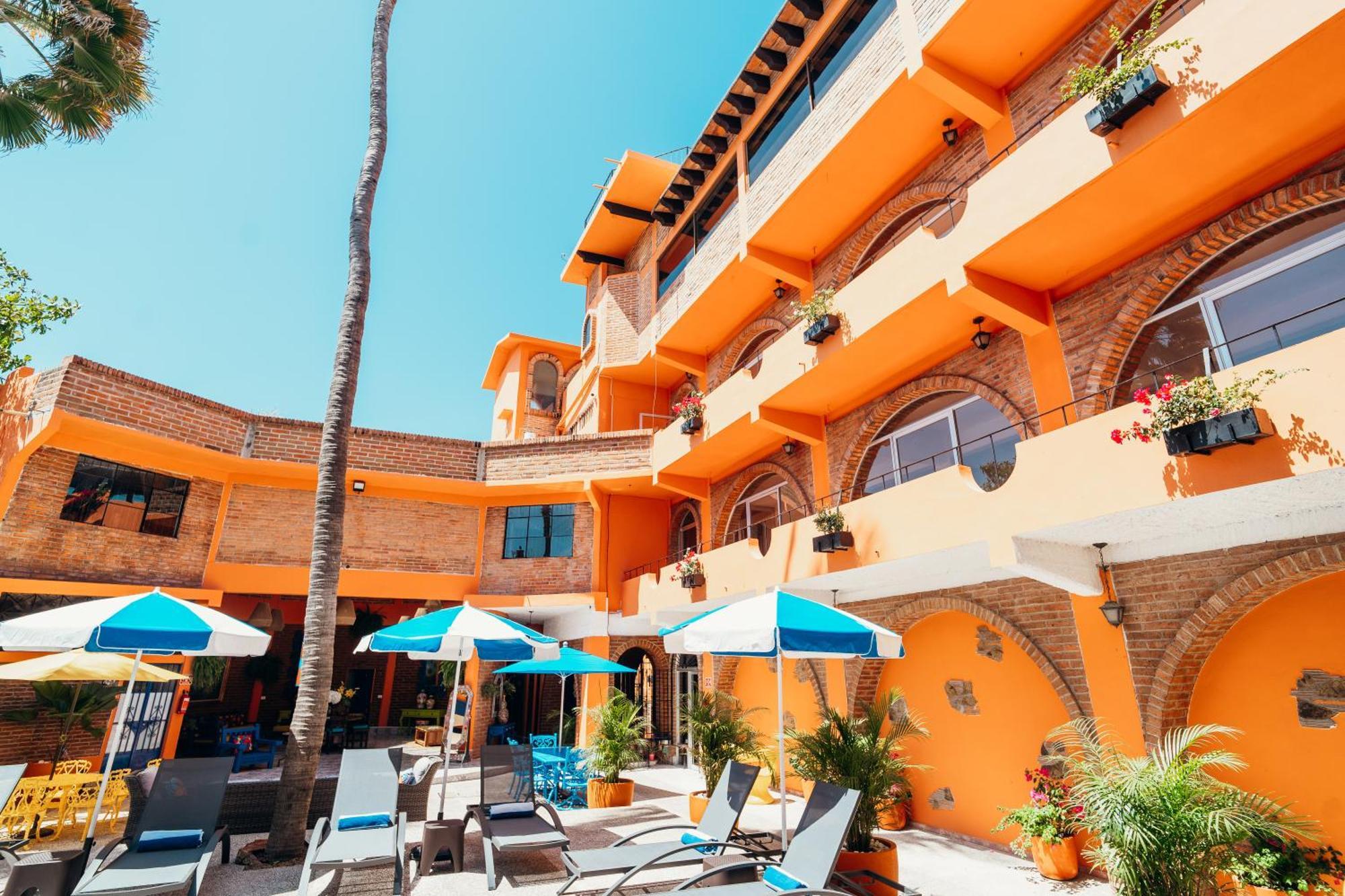 Boutique Hotel & Suites Hacienda Lord Twigg Пуерто Валярта Екстериор снимка