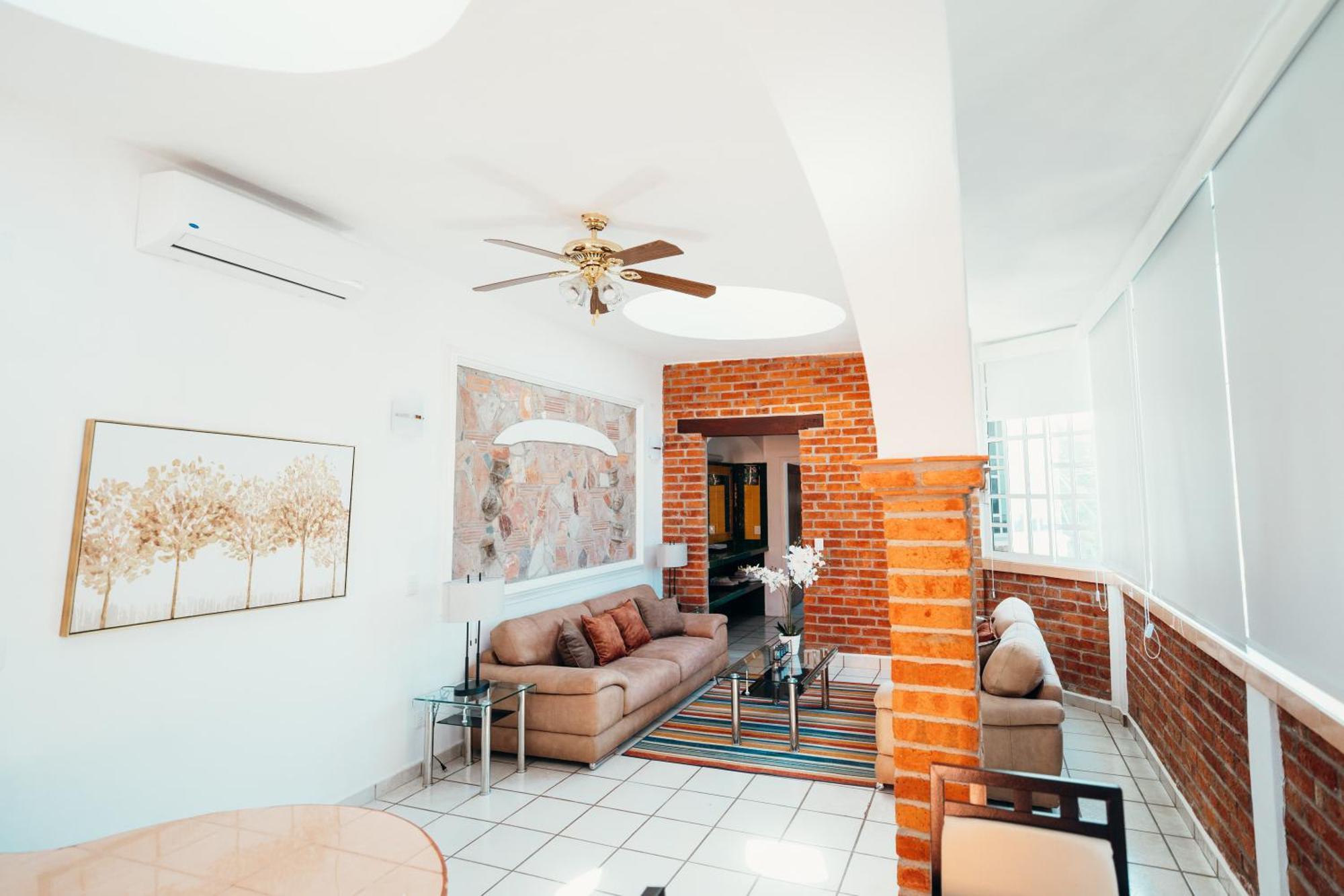 Boutique Hotel & Suites Hacienda Lord Twigg Пуерто Валярта Екстериор снимка